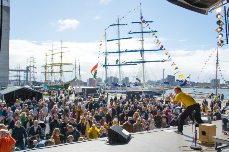 Musik-sjov koncert med Michael Back